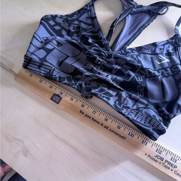 Gymshark - GS Power Strappy Sports Bra - Patterned Gray/Charcoal Medium Support - Picture 2 of 3
